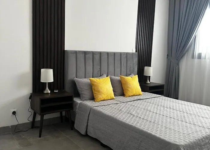 Studio Meuble A Mermoz